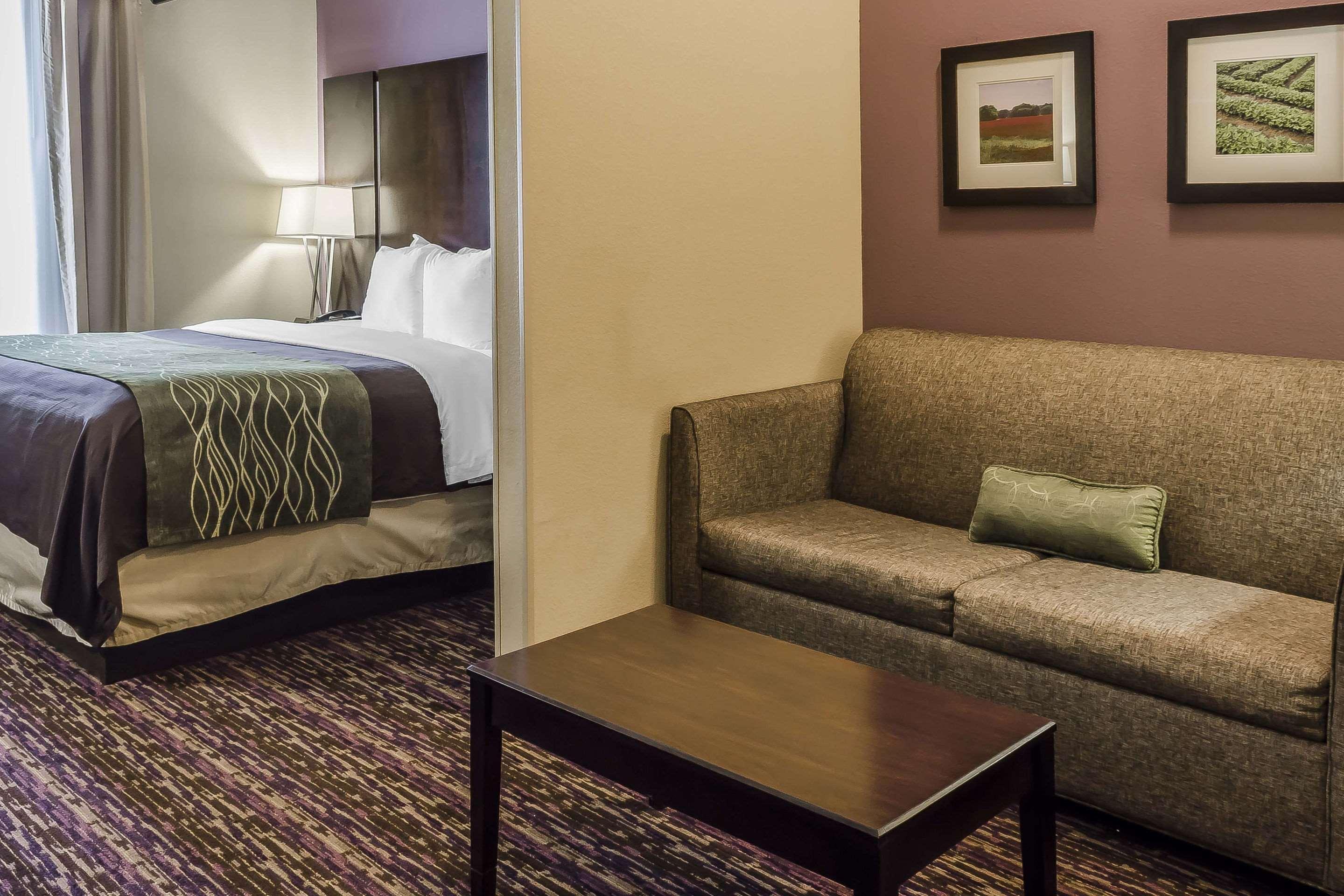 Comfort Inn & Suites Dothan East Esterno foto