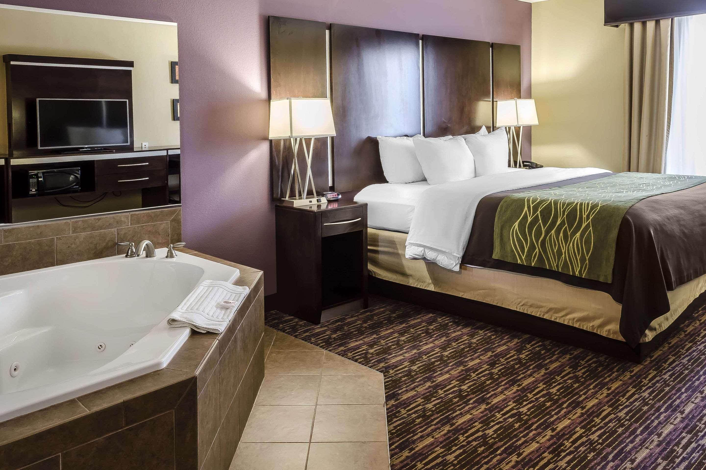 Comfort Inn & Suites Dothan East Esterno foto