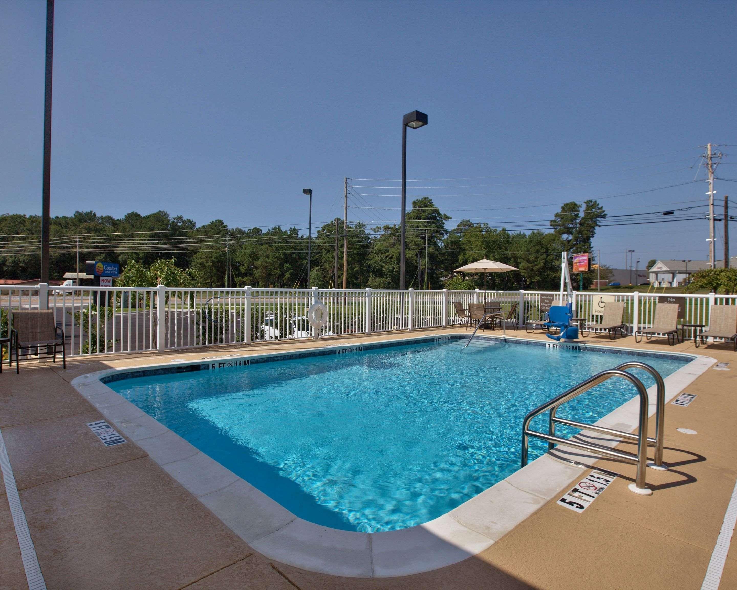 Comfort Inn & Suites Dothan East Esterno foto