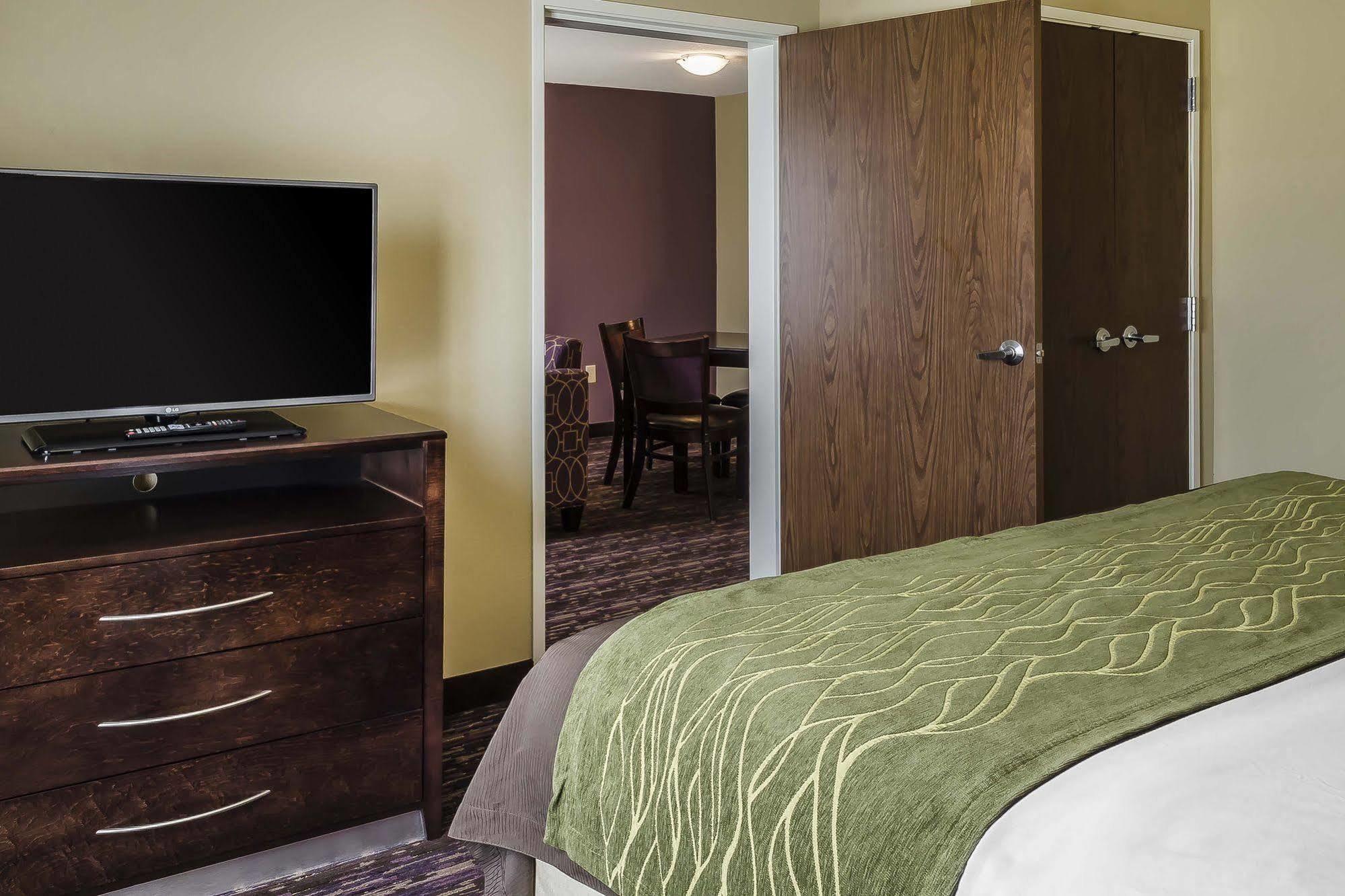 Comfort Inn & Suites Dothan East Esterno foto